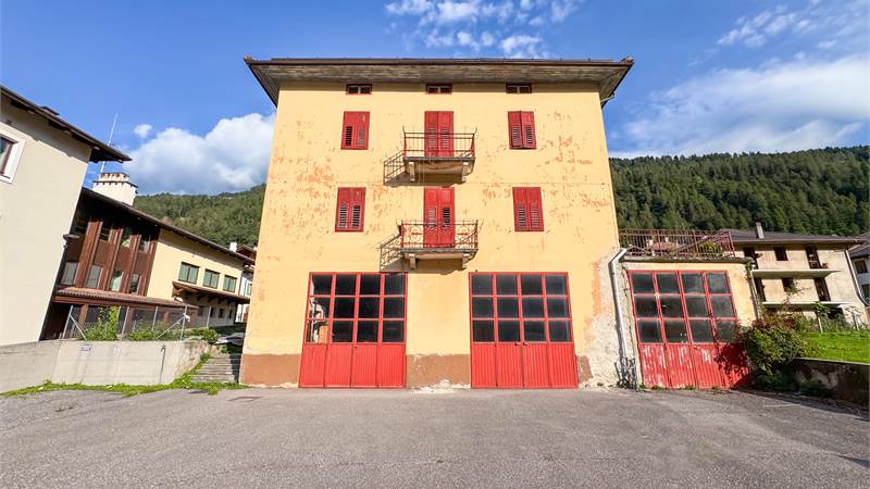 Casa indipendente con più unità immobiliari a Croviana