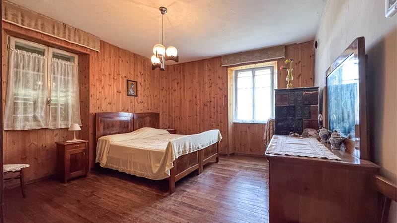 Appartamento storico con fascino alpino a Carciato