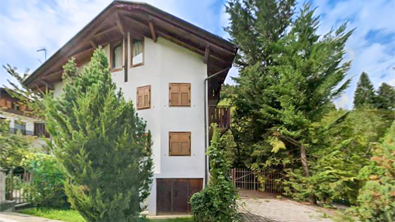 Villa bifamiliare con giardino a Ossana